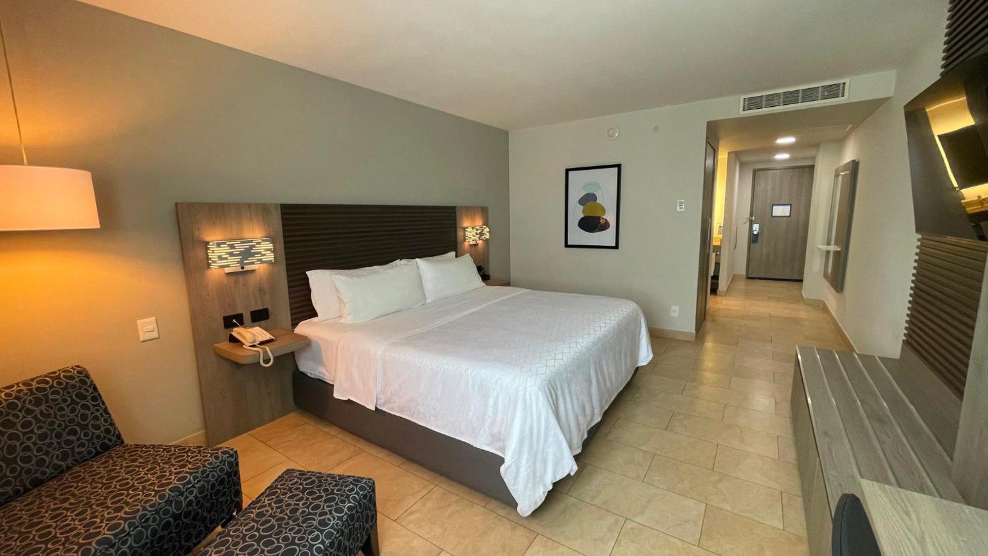 Holiday Inn Express Mérida, an IHG Hotel Extérieur photo