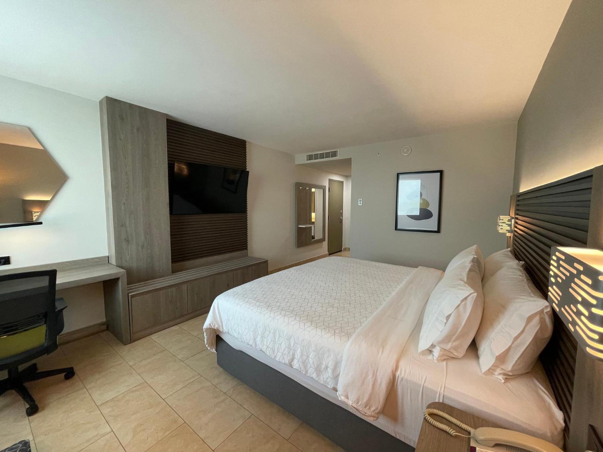 Holiday Inn Express Mérida, an IHG Hotel Extérieur photo